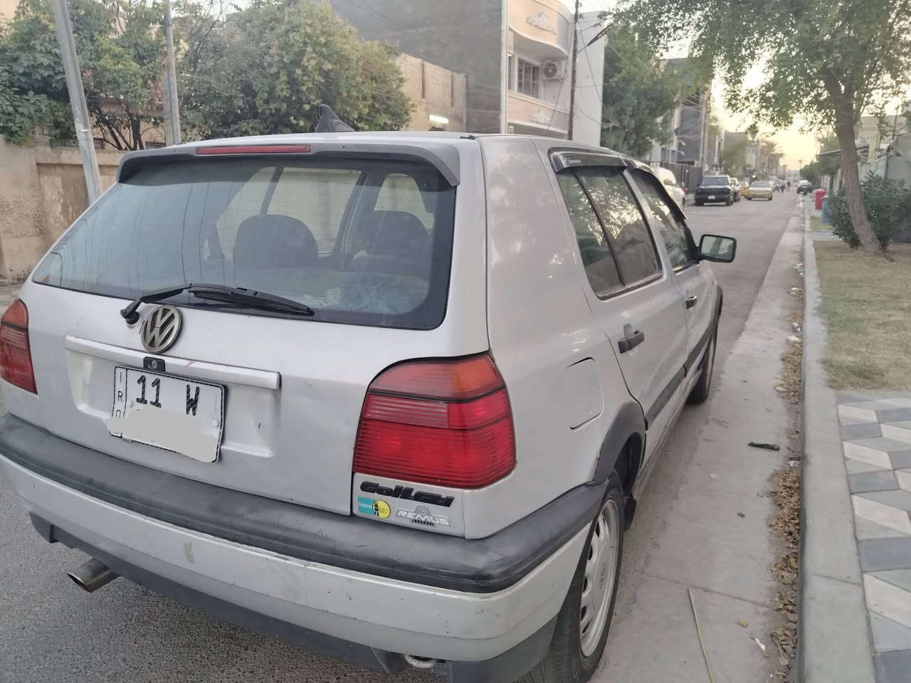 كولف MK3 موديل 1994 رقم بغداد باسمي
رقم وهزة جديدة
تبريد وصدر وكير تمام.. المحرك بي تبخير
سيارة بية قطعتين صبغ 
السعر 37
مكان سيارة الغزالية 
***********
