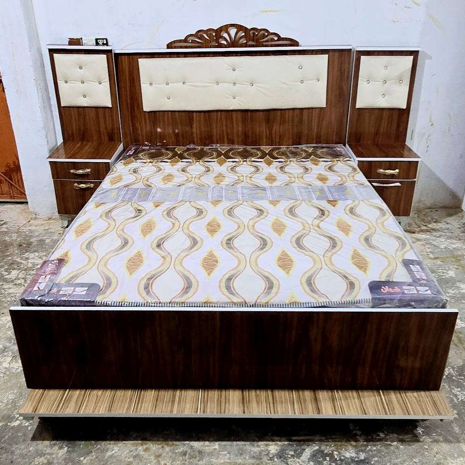 اثث بيتك بأنسب الاسعار سعار الشمال 🌹 
غرفه نوم نجارة شغل السليمانية نضيفه حيل السعر 325 وبيها مجال 
صلاح الدين ناحية العلم قرية الربيضة خلف مدرسه سومر للبنين 
***********
يوجد خدمة توصيل داخل المحافظة فقط 🚛
