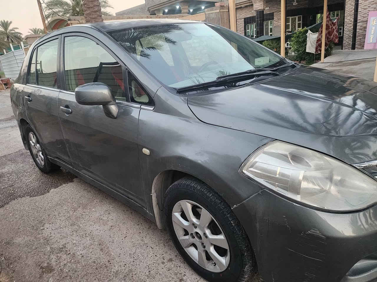 السلام عليكم 
نيسان تيدا خليجه محرك ١٨٠٠ مبدل بي كازكيت قبل فتره حمت عندي وبدلت بي كازكيت 
كير مبدله قبل شهر فتحته من كصه كدام عيني الوصل بعده موجود 
مسويلها ادامه كامله لمنضومة البانزين 
قاعدة فيت بم مال كصه 
نوزلات مال كصه 
بلكات ياباني 
مجاول مال كصه 
منضومة مي جديده من راديتر من كوعات حته جوينات من فتحت كازكيت بدلتهن كلهن حته القفايص ودرت مي اخضر 
التبريد بي نقص غاز 
زوج تاير امامي جديد قبل سبوع شديتهن 
باتري جديد 
صدر عايزه بس قواعد دبل 
بيها شبر بالجاملغ الخلفي من يم البك لايت ومصلح 
اربعه ويل كب 
كهربائيات كلها شغاله ماعندي اي نقص بيهن كلها ع بلاد 
سياره خير من الله ومتعوب عليها واني اصلح بيدي مااودي يم فيتر ترايك للبصره
رقم جديد  وهزه بعد مساقطه تحويل ثاني يوم شرط التحويل مكاتبه مااسوي 
مكاني التاجي شاطئ التاجي 
كلشي ذاكرلك بالمنشور السعر ٦٥ بيها مجال كلش بسيط 
*********** خابر ودلل
