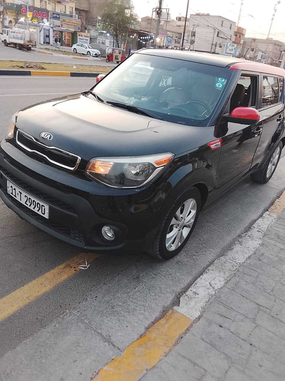 السلام عليكم كيا صول 16 أمريكي مكينة جي دي اي 2000 سيارة جديدة وجاهزه من كير محرك تبريد صدر ماشية 85 
رقم جديد سنويه بأسمي لل 29 هزه جديدة 
مكان سيارة بغداد حي اور 
سعر 105$ بي مجال قليل 
***********
