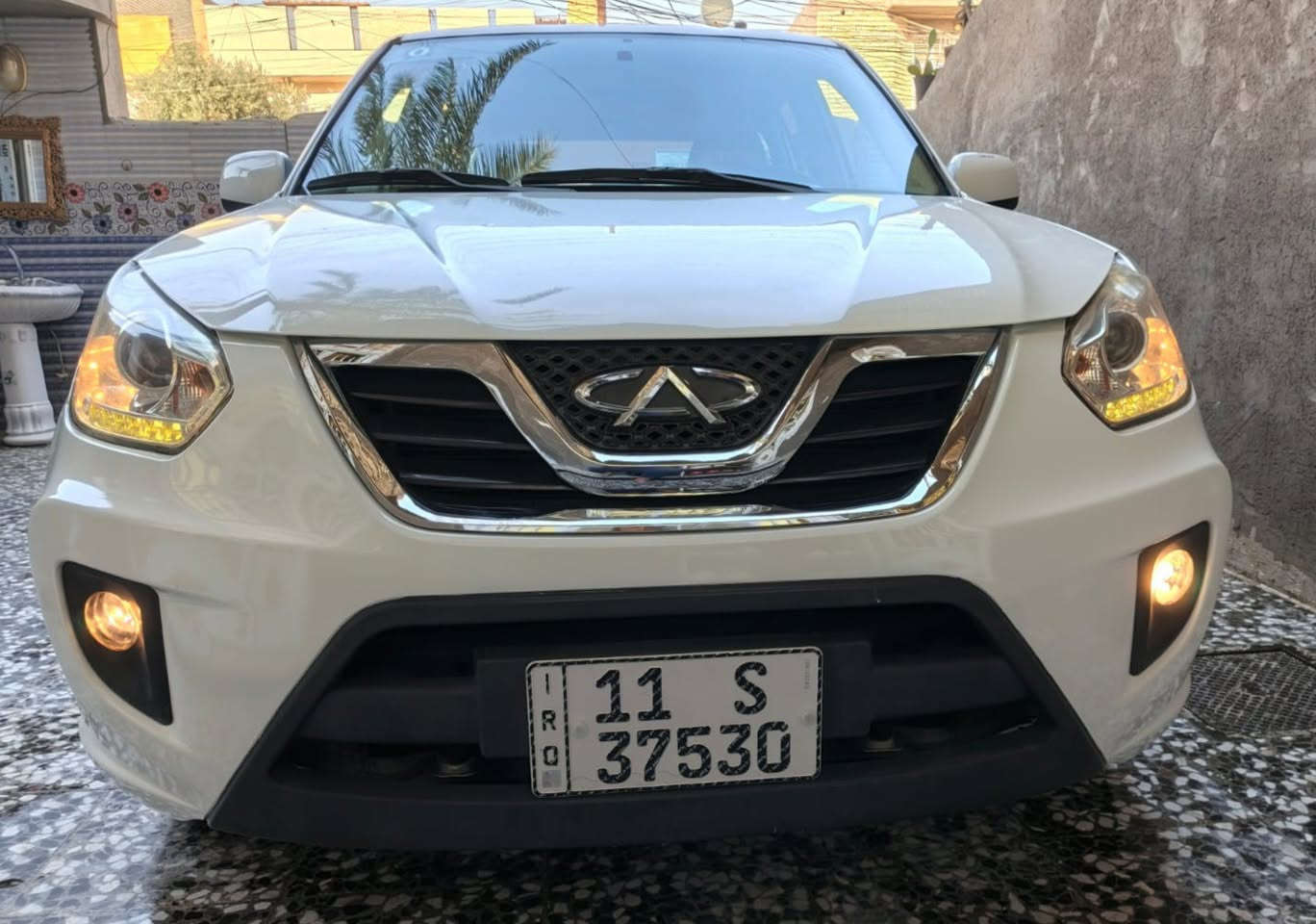 السلام عليكم للبيع شيري تيكو موديل 2013 سياره جديده مكفوله لاضربه ولاتبديل مكينه كير كله مكفول سياره بأسمي رقم انكليزي تحويل مباشر تخم تاير جديد صدر امامي وخلفي جديد كهربايتها كلها تشتغل ماشيه 75 الف حقيقي السعر 75 وبيها مجال الرقم *********** العنوان بغداد شراي يتصل
