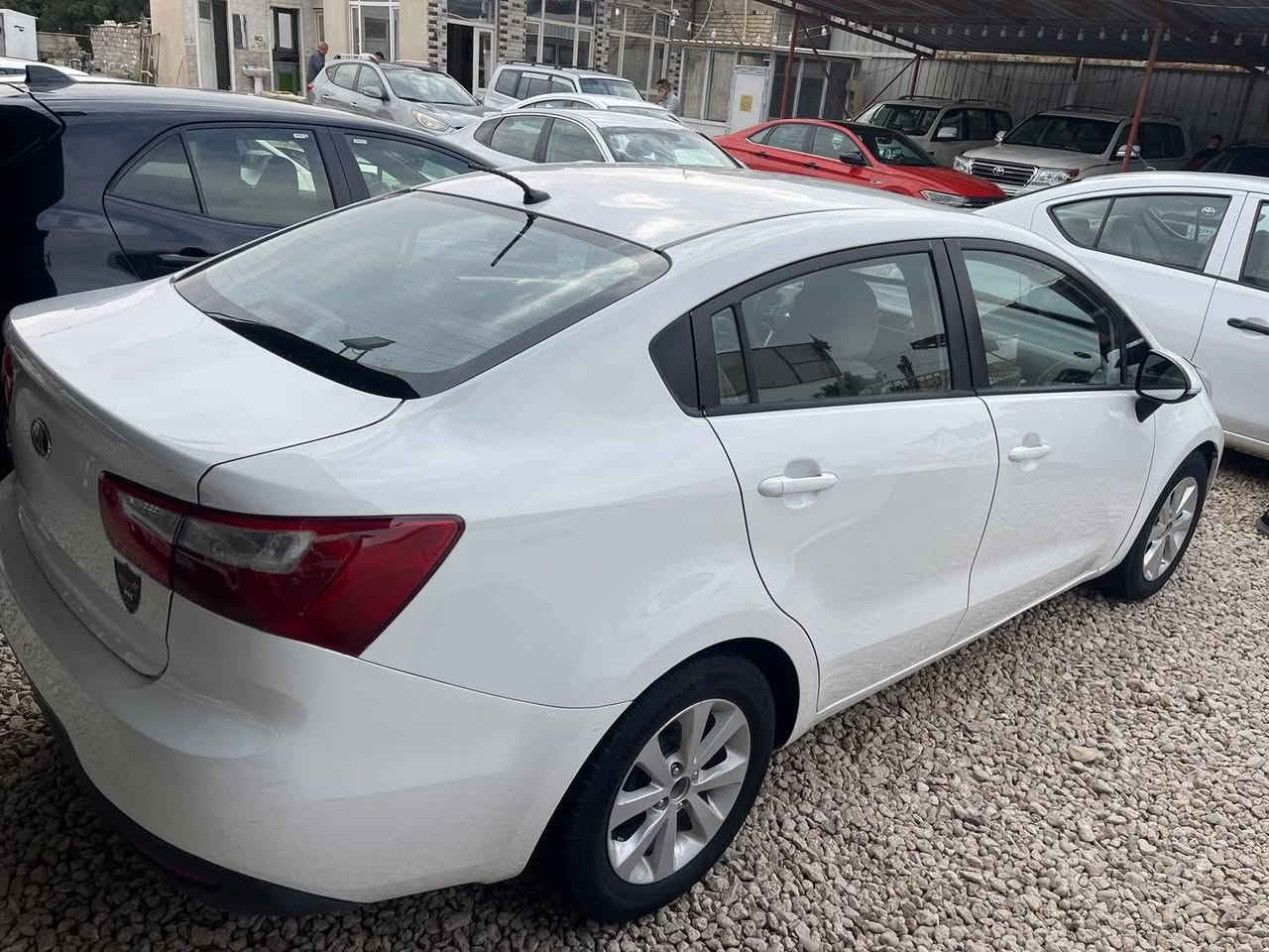 كيا ريو 2014 خليجي  رقم كربلاء
محرك 1600  
بدون صبغ بيها بارد فقط 
السعر 95$ ورقة 
***********
