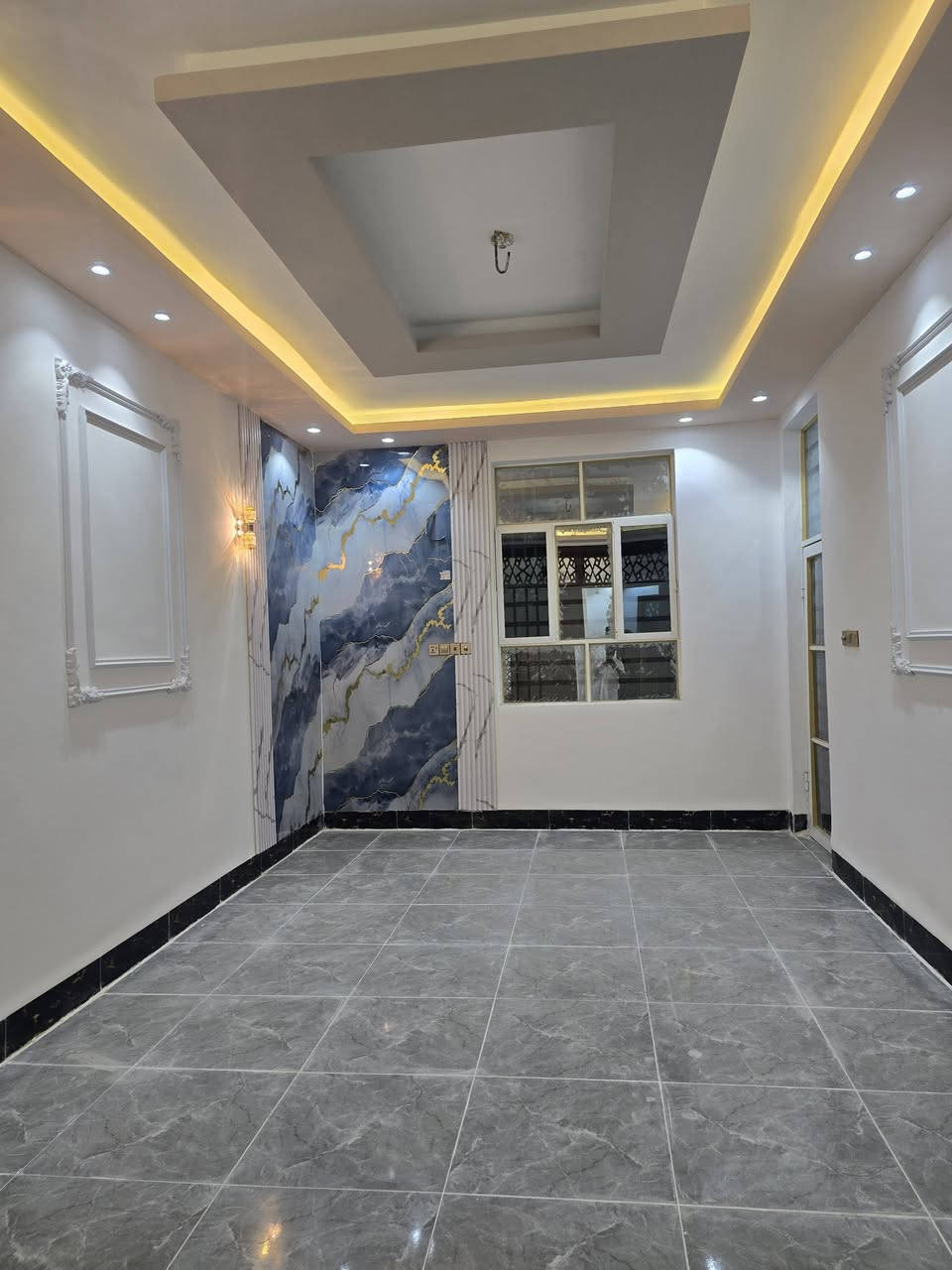 مكتب العراق150متر السعر 57وبيه مجال  الستفسارعلئ الخط بالنجف الاشرف شارع الصب مقابل قريت القدير عمود 289
زراعي سند 25 قرار محكمه بناء طابوك وصب مسلح
للاستفسار اتصال***********
