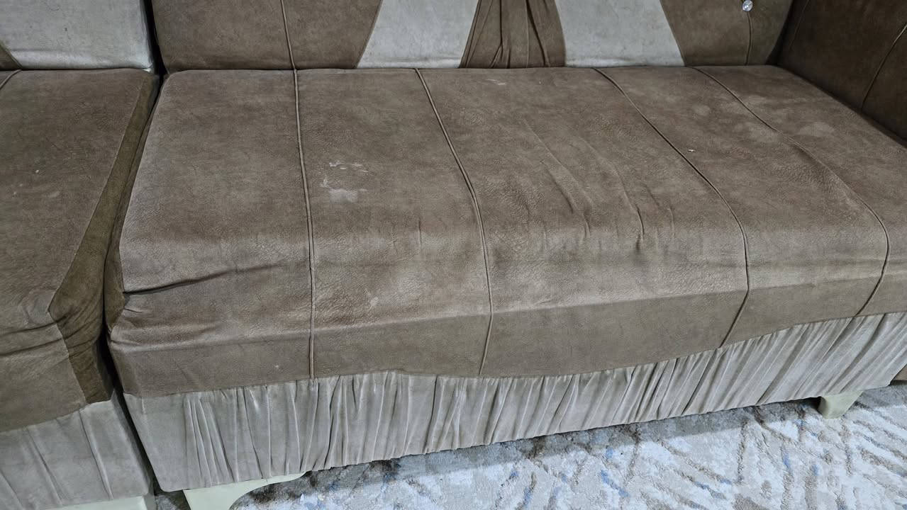 3 امتار تقريبا بحاله جيده 
75 الف


**إذا كنت صاحب هذا الإعلان وتريد حذفه لأي سبب، رجاءا أرسل رسالة إلى الدعم الفني**