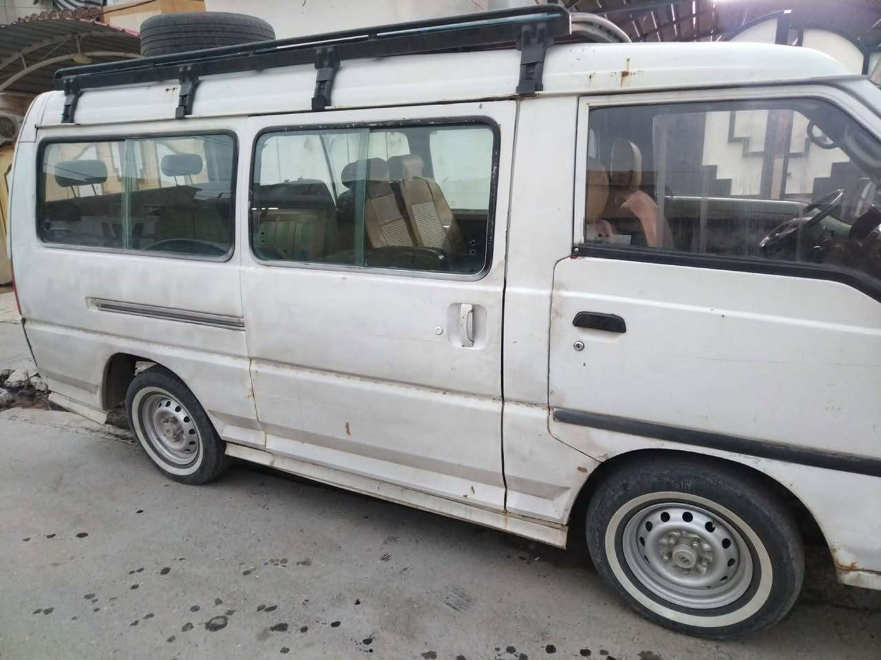 للبيع كيا هونداي موديل ٢٠٠٠ مرور وهيئة مصفرة
سنوية 2031 رقمها نجف انكليزي تحويل صاحبها الشرعي 
بالموصل 
  ***********/
***********
