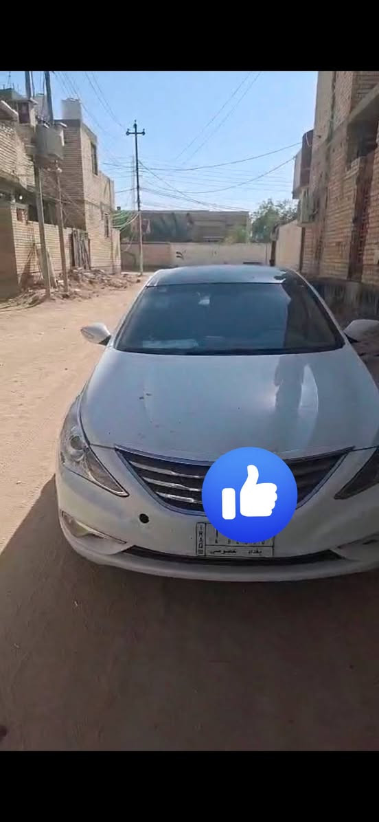 سوناتا موديل ٢٠١١ سونار مرفق بل منشور  سعرها ٨٠ وبيها مجال
للتواصل واتساب فقط ***********
