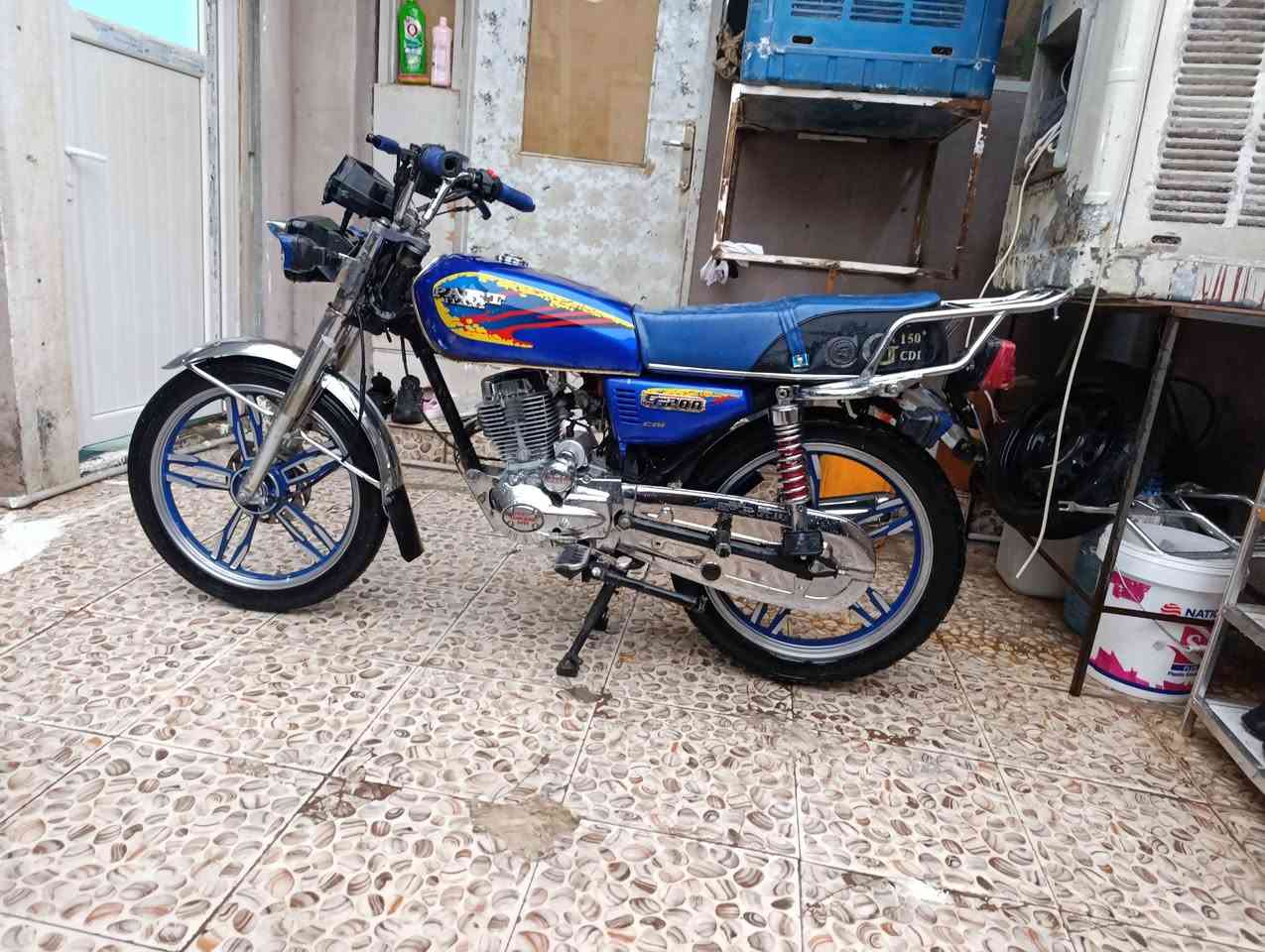 بارت 🏍200 مرش سلف كامل كهربا شغال
مكنتو كبس منفيس اصلي 
عنوان اربيل
*********** ➡📲وتساب موجد ✅
السعر 445 الف 
بي حق جيه 
ملاحظه ➡محرك مكنه كبس ✅
***********

❤🤍

