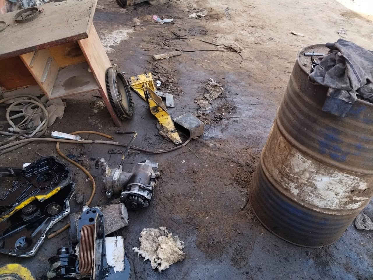 🔧 مع ضغط الشغل اليومي، أي معدة ممكن تحتاج صيانة دقيقة وسريعة.
الحمد تراك بتوفر خدمات متكاملة لصيانة المعدات الثقيلة باستخدام خبرة كبيرة واهتمام بأدق التفاصيل.
هدفنا إن معداتك ترجع للعمل بأفضل أداء وفي أسرع وقت ممكن.


**إذا كنت صاحب هذا الإعلان وتريد حذفه لأي سبب، رجاءا أرسل رسالة إلى الدعم الفني**