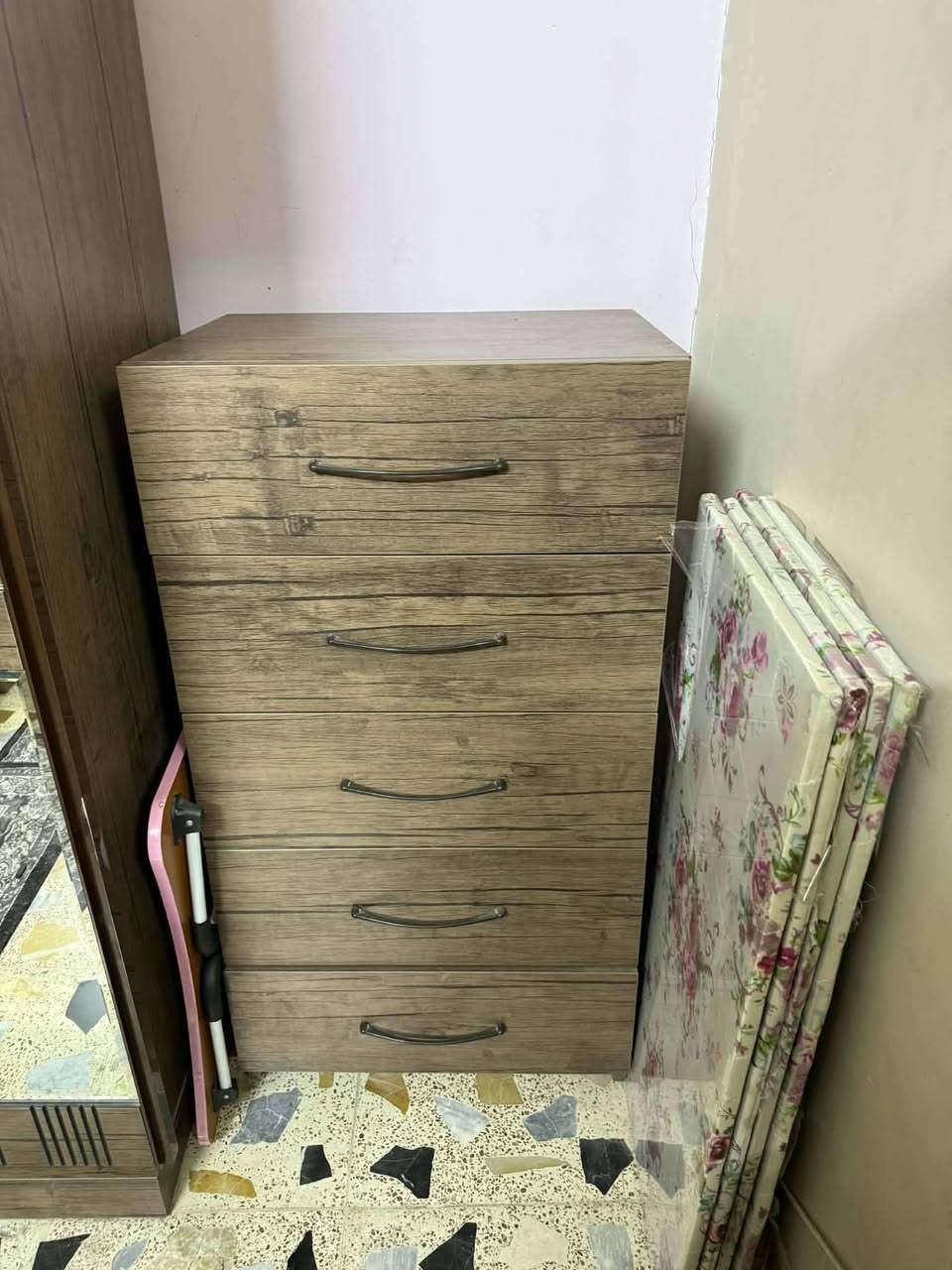 غرفة نوم تركي تسكام  7 قطع نظافة 90% للبيع الشراي يتواصل خاص ✨


**إذا كنت صاحب هذا الإعلان وتريد حذفه لأي سبب، رجاءا أرسل رسالة إلى الدعم الفني**