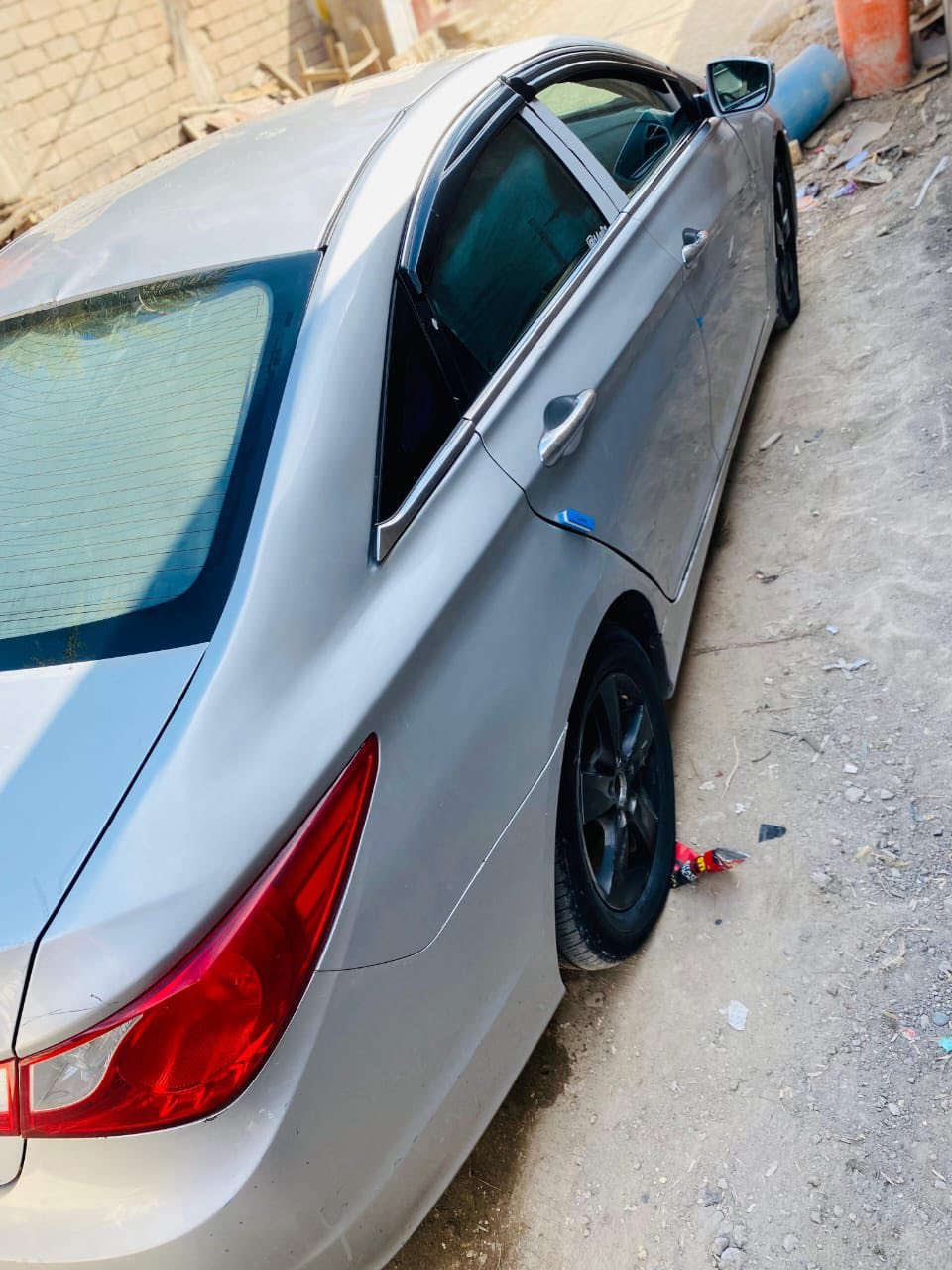 السلام عليكم سوناتا متومه موديل 2014 غاز خط واحد انسه الصرفيه سياره متومه طبق الاصل كصه جنطه سياره مكينه وكير وحداديه بالجيس دواخلهه جلد نضاف باتري جديد السعر خاص العنوان بصره قضاء المدينه رقم ***********
