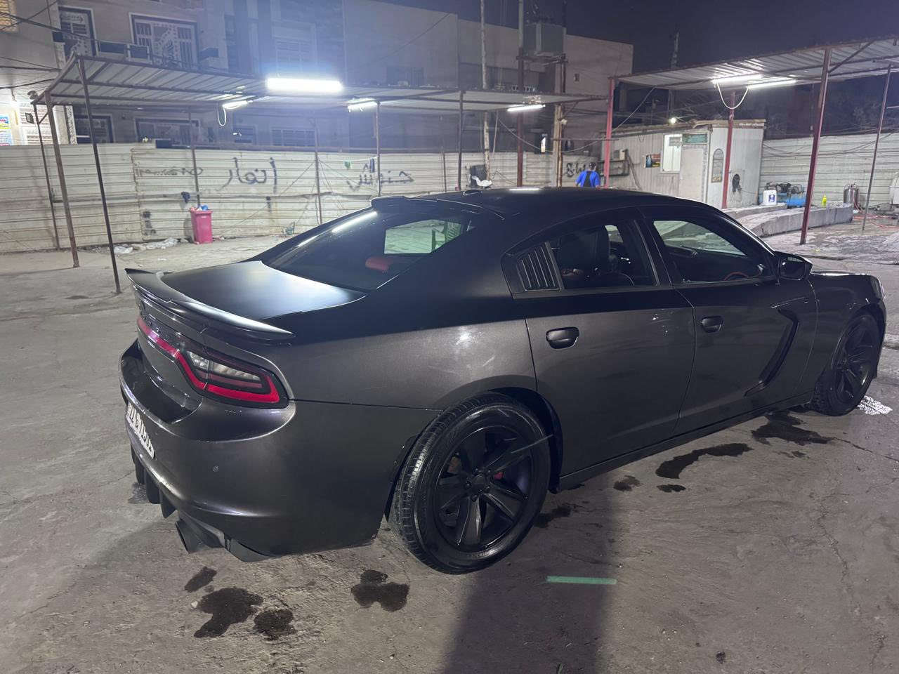 جارجر موديل ٢٠٢١
لون فيلي
ماشية 113 الف كيلو
رقم اربيل
مكينة ٣٦٠٠
كشنات جلد - احمر
دشبول و دواخل كاربون فايبر
صدر كامل جديد قبل سبوعين شديتة
دبات تحكم
حساسات
كاميرا
شاشة وسط
 جاملغ السايق و البنيد حادث من امريكا 
 السيارة بسبب الشخوط بيها صبغ اكثر من مكان  ( اني صابغها و تصوير اثناء الصبغ عندي)
بارد مال تحميل بالقمارة فوك صفحة السايق
الي عندة حساسية من الصبغ لا يتواصل ويايا
الي مقتنع بوضع السيارة اهلا و سهلا والسعر مناسب 
بالنسبة للصبغ الي بيها
السيارة كاعدة ومابيها اي نقص
مكينة و كير كاملة مكملة
***********
