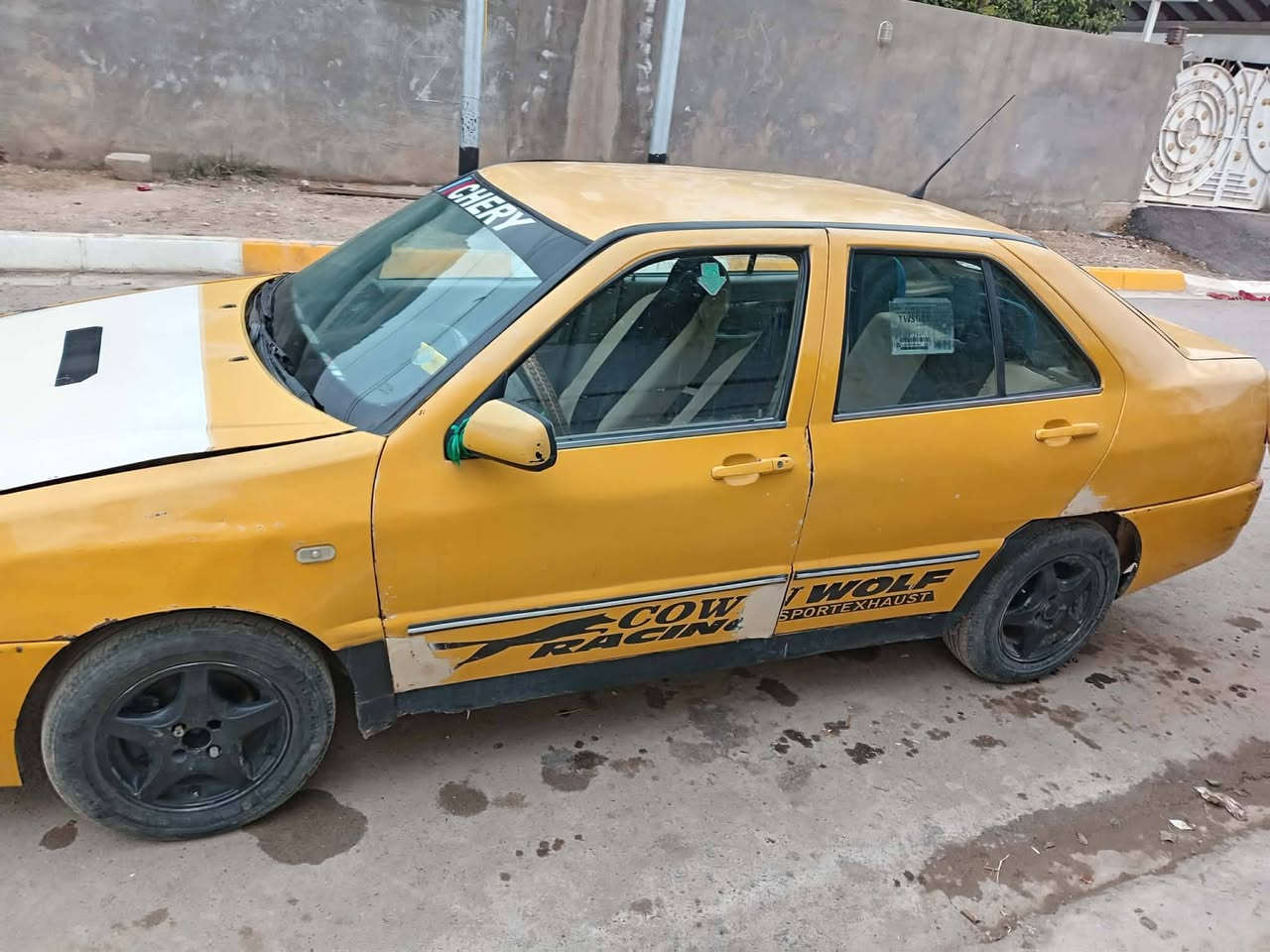 سلام عليكم خوان سياره شيري موديل ١١سياره مكفوله رقم احمروسنويه صاقطه سنه ٢٢  وراعيه ماندله كوم حديد بدون راعي سعر ١٣ وبيهه مجال عنوان ديالى كنعان رقمي ***********
