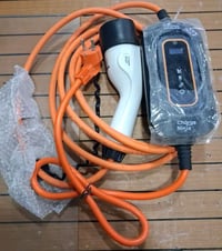 شاحن سيارة • ١٦ أمبير • صناعة ألمانية