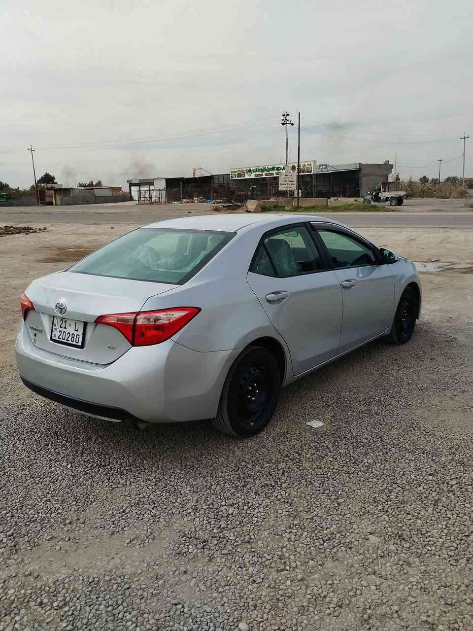 كورله موديل ١٧رقم سليمانيه بسمي  سنويه جديده مكفوله من الدواخل والغود السياره ماشيه ٩٥نضيفه جداً بدون ارباك السياره  كير ومكينه مكفولات الاستفسار على هاذا الرقم *********** السعر ١٣٧وبيها مجال الطيبين مكان السياره ديالى شهربان
