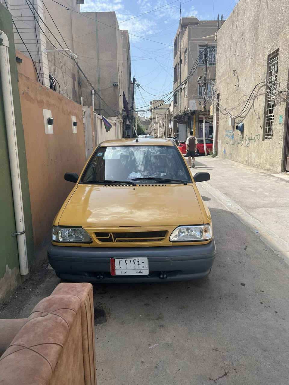 سلام وعليك سايبة  مديل 2015
بدون صبغ بس تكحيل بل داير بدون ضربة ولا تبديل سيارة جاهزة تبريد ثلاجة  منضومة كاملة مبدل قبل سبوعين عينة صينية جدد شادهم سيارة مامشتغلة تكسي الله شاهد 
هية مصفرة ورقهما تكليزي باقي عل استلام بس ماعندي مجال اروح استلمة
سعر 36 مكاني كرادة كم سارة وهاذة رقمي ***********
