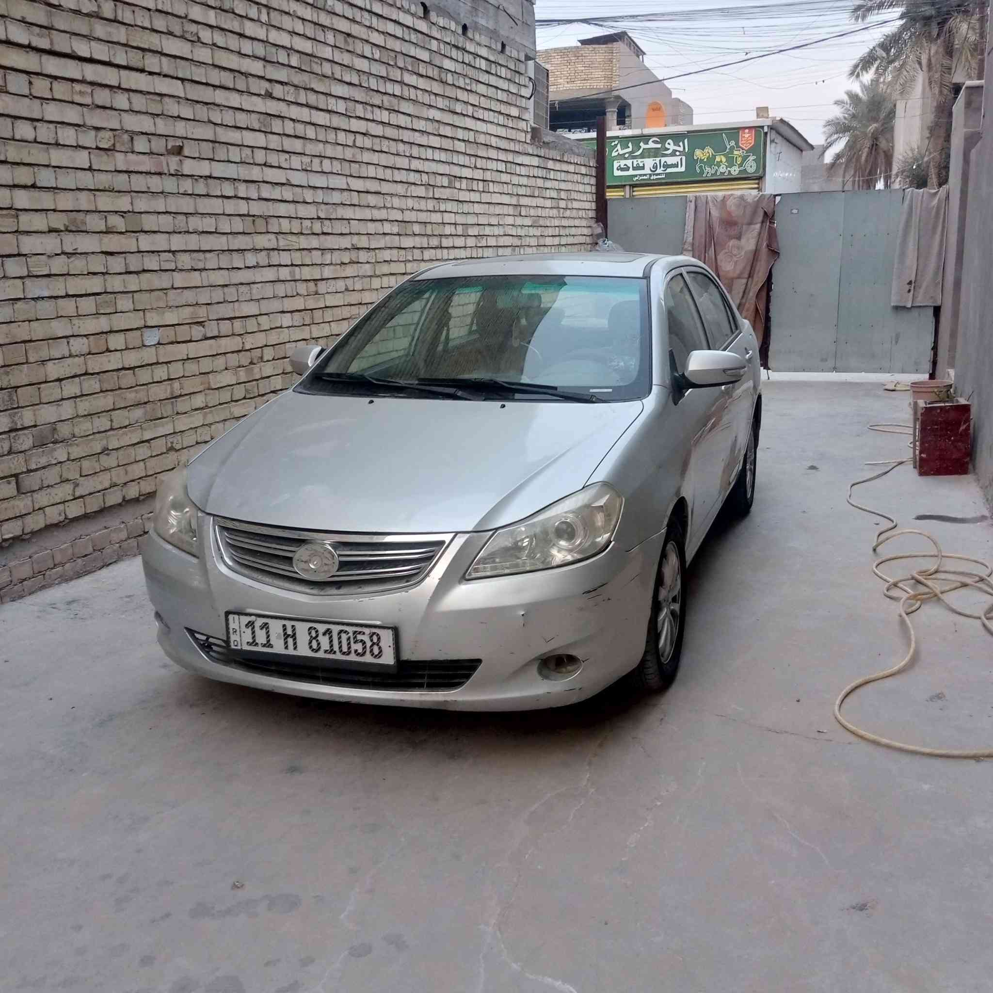 السلام عليك بي واي دي موديل 16 مكفوله من صبغ  بيه معجون قليل بصوره معروض سعر 63$ رقم بغداد بسمي  رقم ***********
