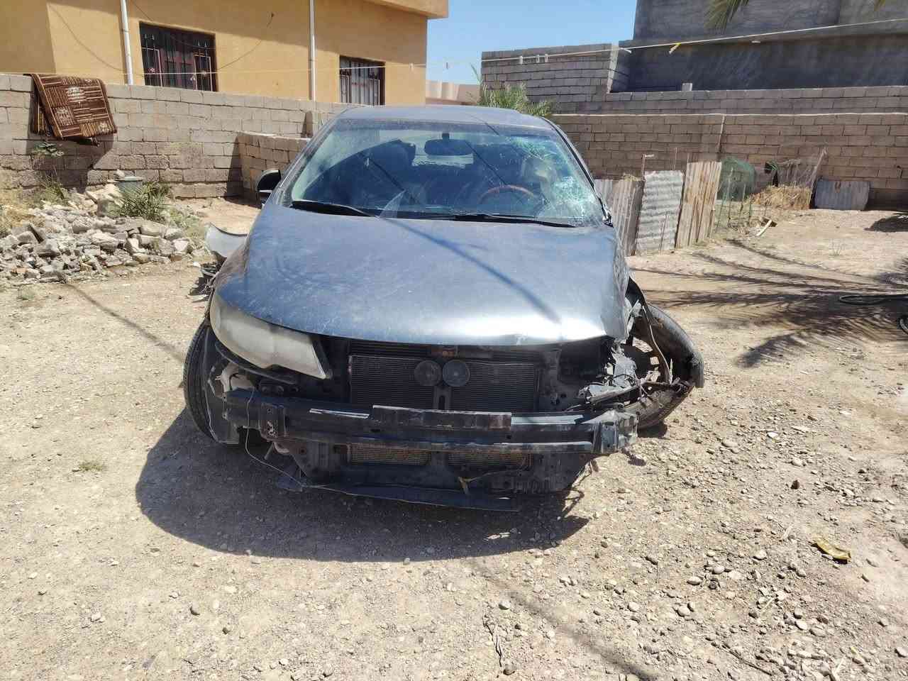 سيارة للبيع فورتي وارد امريكي 2012 رقم ديالى  باسمي ***********
