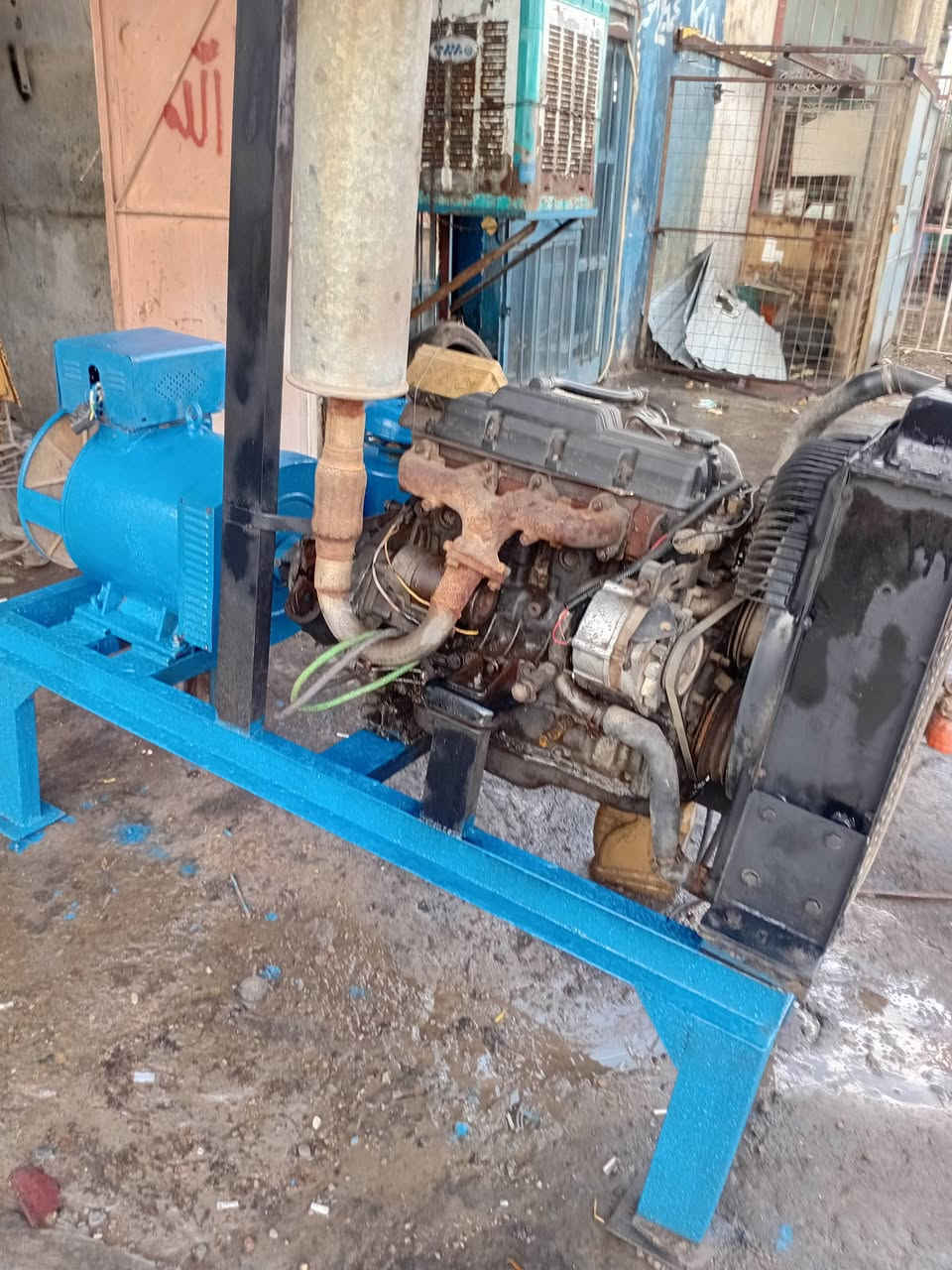 للبيع مولدة كيا محرك 2700 كلش نظيفة لاصرف ولاتبخير راس التوليد 30 كي في ثري فيز 120 امبير جاهزة على الفحص السعر 11 ورقة للاستفسار الاتصال على الرقم ***********  العنوان بغداد
