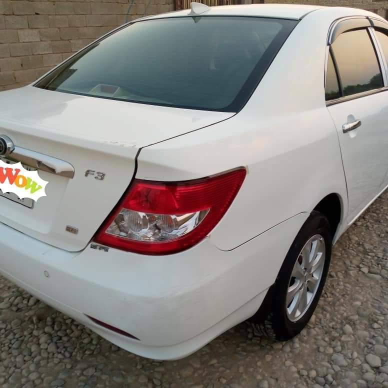 السلام عليكم بي واي دي F3 2013مكفوله سياره جديده كير محرك مكان سياره كربلاء بسمي سنويه ال30 بيع فقط مكان كربلاء *********** سعر64
