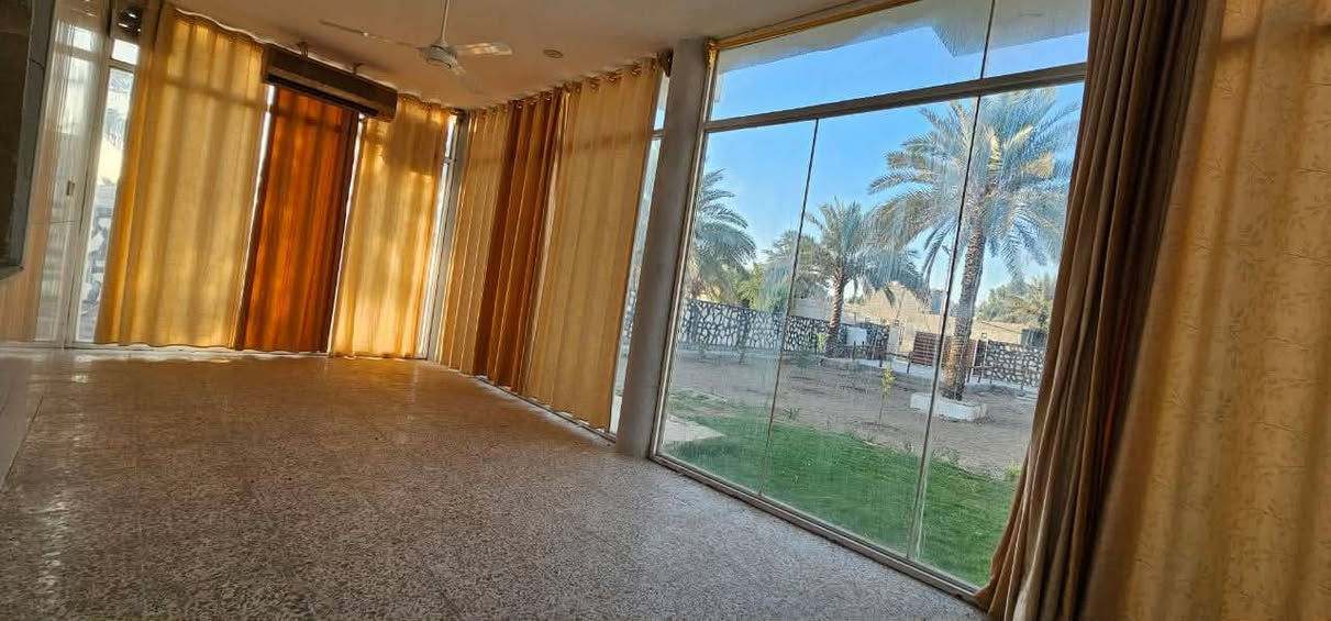 فلة مساحة 1000م بيه بيت 200م درجة اولى طابو زراعي 25 تحويل مباشر كهرباء ماء مدراس جامعات مولد ذهبي ع شارع تبليط بناء جديد جاهزة وكلش مرتبة من كلشي تعال واگعد
طريق طوريج كربلاء عن الامام 7 كم قرب السيطرة الابراهيمية بالظبطوقريبة ع الشارع العام والسعر 350 وبي مجال


**إذا كنت صاحب هذا الإعلان وتريد حذفه لأي سبب، رجاءا أرسل رسالة إلى الدعم الفني**