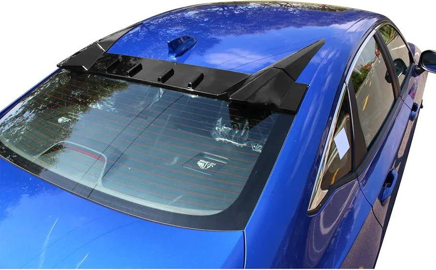 متوفر جناح سقف (Roof Spoiler) خاص لسيارة هوندا أكورد (Honda Accord) من موديل 2018 لغاية 2022.
مواصفات القطعة:
​التصميم: رياضي عصري يحتوي على زعانف قرش (Vortex Generators) تعطي نظرة هجومية وفخامة لخلفية السيارة.
​اللون: أسود لماع (Piano Black) درجة أولى، يرهم على كل ألوان السيارة.
​الحالة: [قطعة (جديدة) و (نظيفة جداً)].
​التركيب: سهل جداً وما يحتاج ثقب، يثبت بلاصق (3M) وما يتأثر بالسرعات العالية أو الغسل.

القطعة تضيف لمسة "سبورت" وتغير شكل السيارة 180
​الأكورد سيارة من فئة (Mid-size Sedan)، لذا فإن الجناح يرهم غالباً على السيارات التي تمتلك عرض سقف مشابه، مثل:
​تويوتا كامري (Toyota Camry)
​نيسان ألتيما (Nissan Altima)
​هيونداي سوناتا (Hyundai Sonata)
​كيا K5 (أو أوبتيما)
للاستفسار وتفاصيل أكثر، يرجى المراسلة أو الاتصال على الرقم:***********
