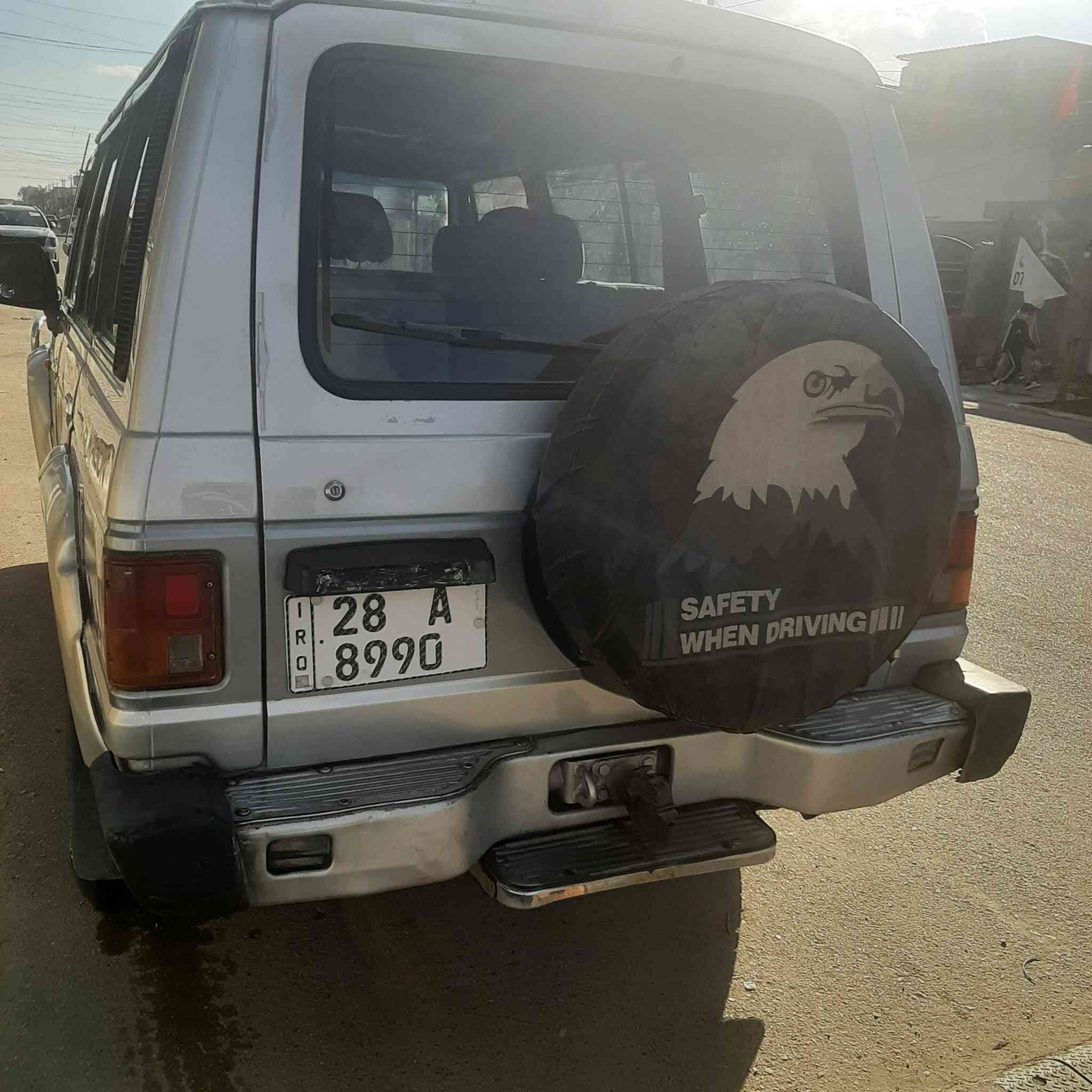 سلام عليكم
ملاحضة:مكلف بالنشر
 للبيع كالوبر طويله 1993 محرك بلادي ممتاز كير عادي جيد لوكير شغال يعني الدفع الرباعي شغال تخم تاير اجنبي جدد حدادية توب كهربائيّات زائد دوشمة جيدة الون سلفر موزر السيارة رقم انكليزي بغداد سبوع الجاي استلم سنوية باسمي سعرهة 55 ورقة وبيهة مجال هاذة رقم صاحبهة  *********** مكاني بالحسينية
