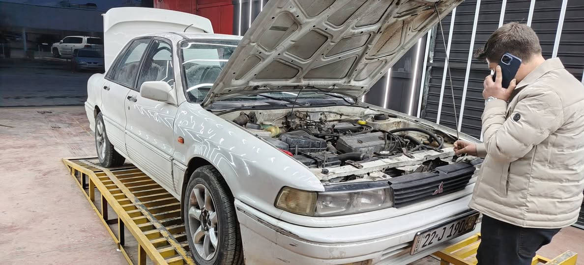 گلاند مۆدیل 1991
کێر تۆماتیکە 
کێر و مەکینەی بەشەرت 
تاخم پێشی بەشەرت
تەبرید بەشەرت
بێ دحم و لێدراویە
رەقەمی تازەیە سەنەوی بەسەرچوە
نرخ 38گەلاو مەحامەلە
شوێن سلێمانی
*********** السليمانية, العراق
