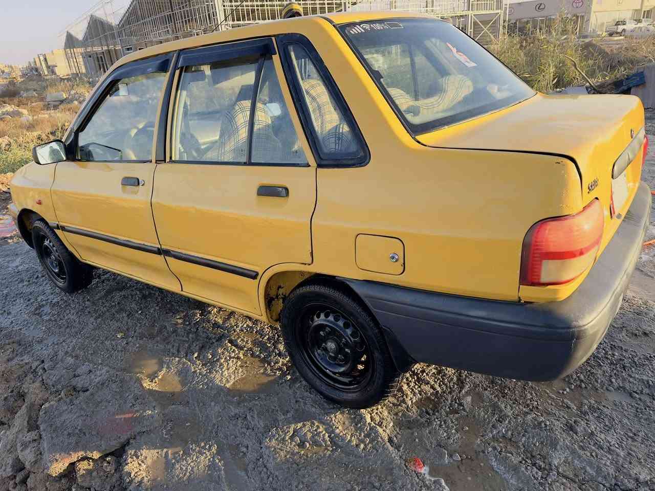 السلام عليكم ورحمة سايبه ١٤ سياره جاهزه بكان كوت مركز سعر٢٩ بسمي الف ممطلوبه سياره وحله من الصور ***********
