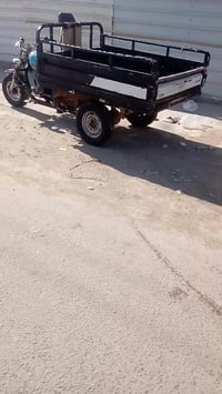 للبيع سعر 500 07859839107