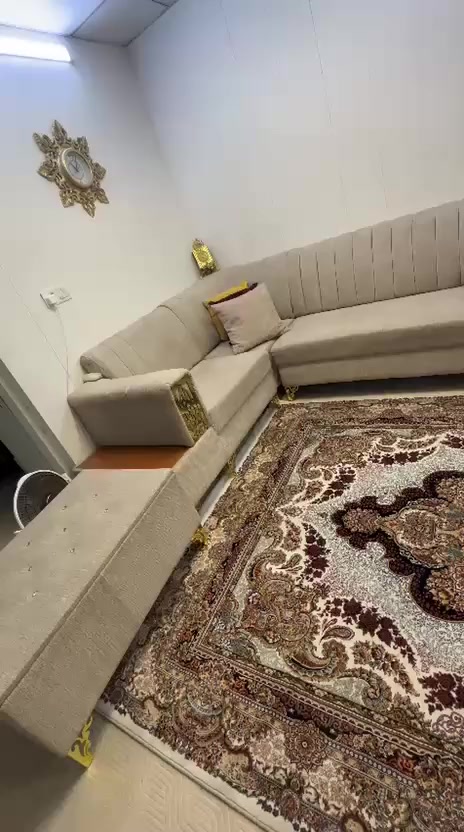 ميز طعام ٦ كرس  مرمر
ميز تلفزيؤن كل اخراض نضيف  مي بل مي
قنفه حرف ال ٧ متر


**إذا كنت صاحب هذا الإعلان وتريد حذفه لأي سبب، رجاءا أرسل رسالة إلى الدعم الفني**