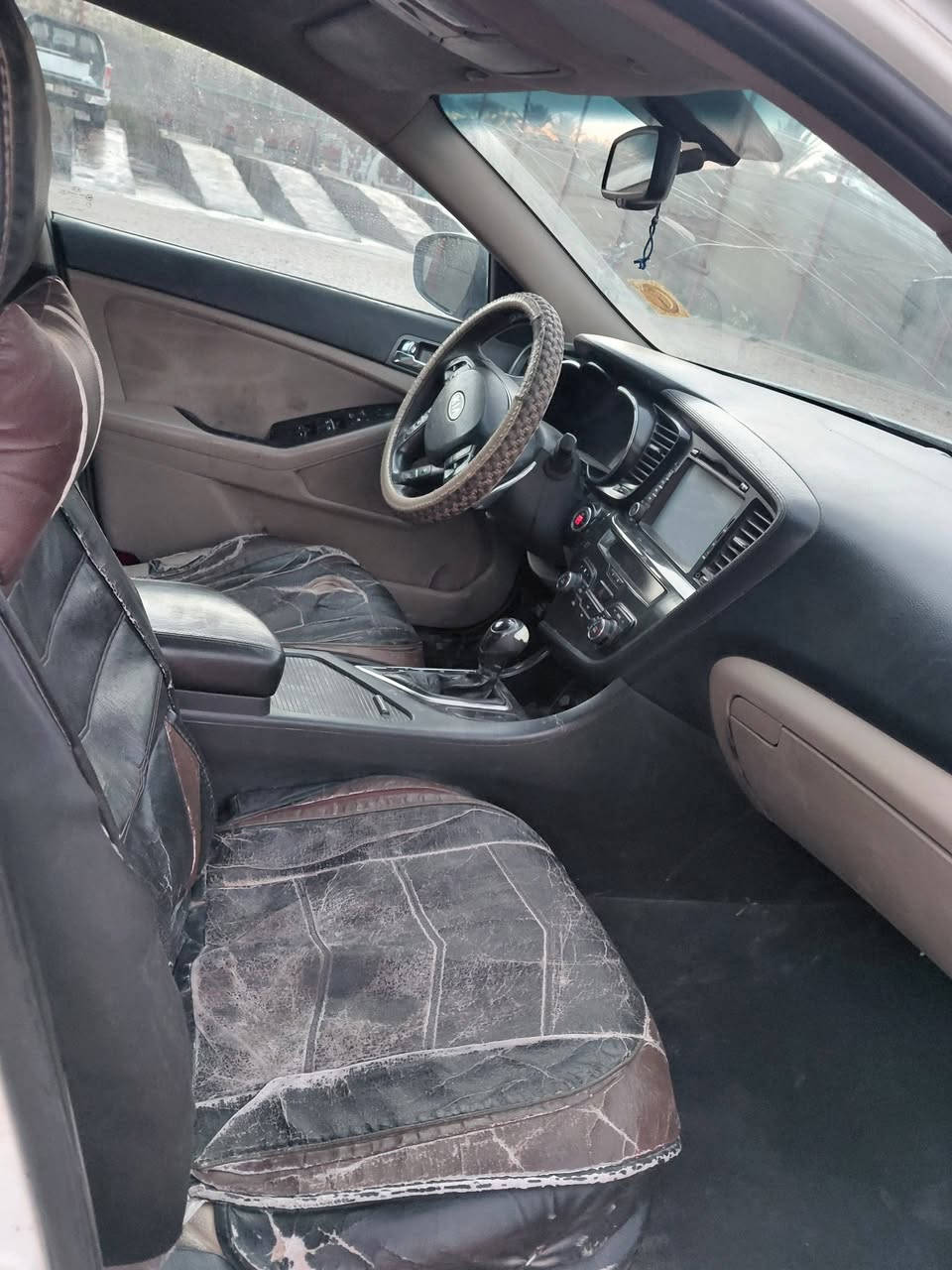 اوبتيما ٢٠١١
خليجي بيه قطعتين 

لون ابيض 

رقم أربيل القديم 

ساقطه السنويه 

السعر ١٠٨
للإستفسار *********** مامتواجد على النت
