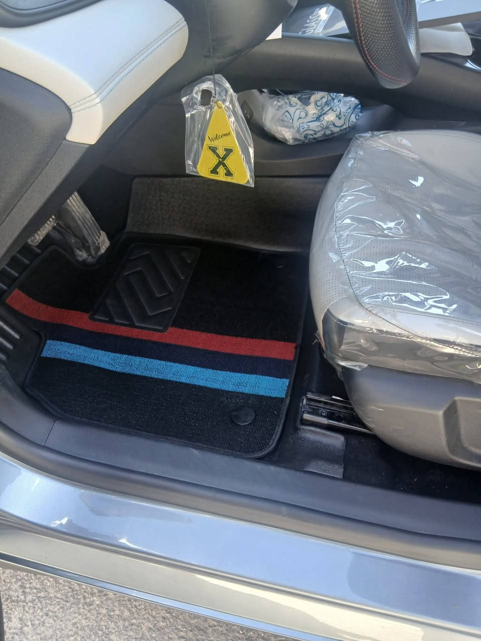 متوفر ارضيات طبقتين صب سيليكون مع طبقه ربر فقط 30 دينار
ارضيات tpe. ب ٢٠ طبقه
متوفر ارضيات صندوق دبه byd فقط ب 15
Destroyer 
Song plus 
Qin plus 
Yuan plus 
Seal 05

موقع المستودع باليادوده 
/ عمان
اليادودة خلف مسجد عبد الحميد

https://goo.gl/maps/vdGRz4HkT3AgUJDj9

للتواصل والاستفسار
📞0790467949
لطلب والحجز عبدالله عبيد
0790467949

0790467949


**إذا كنت صاحب هذا الإعلان وتريد حذفه لأي سبب، رجاءا أرسل رسالة إلى الدعم الفني**