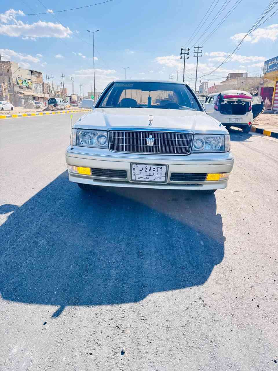 السلام عليكم راس الثور للبيع والمراوس رقم أنبار مشروع وطني مداور بل نجف سنويه لل ٢٨  مديل ١٩٩٨ سياره جاهزه من كلشي كير مكينه حداديه تخم تاير كهربائيات كلهاا شغاله سنتر لوك جام اربعه شغال تحكم مري مري شفط كله ع بلاد من الرقم للرقم غرفه عسليه 2000 مكينه وكير فيشه وبطل ستوهن مشدودات وضفيره من الطول للطول مكفوله من كص ونقل جثه وضربه وغرامات ورسميات   وسياره ستوها معيوده تحويرتها تحويرت نجف السعر 107 للأتصال ***********
