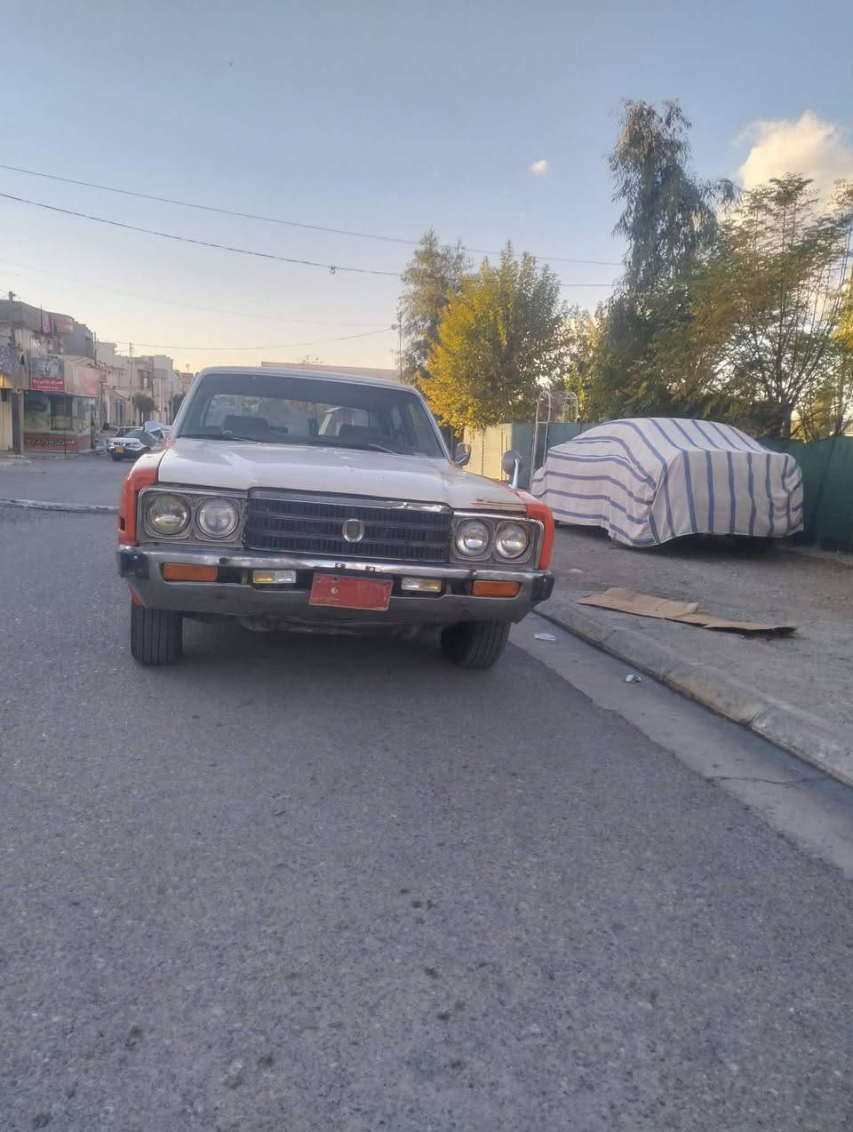 تویتا کراون مودیل 1979
گیرئوتوماتیک
گیرومحرک vvt 
سیارە تحویل بشرت 
***********
***********
