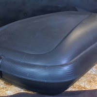 صندوق امتعة سفري بحاله ممتازة مع كافة ملحقاته . السعر ١٨٥ ألف فقد للات...