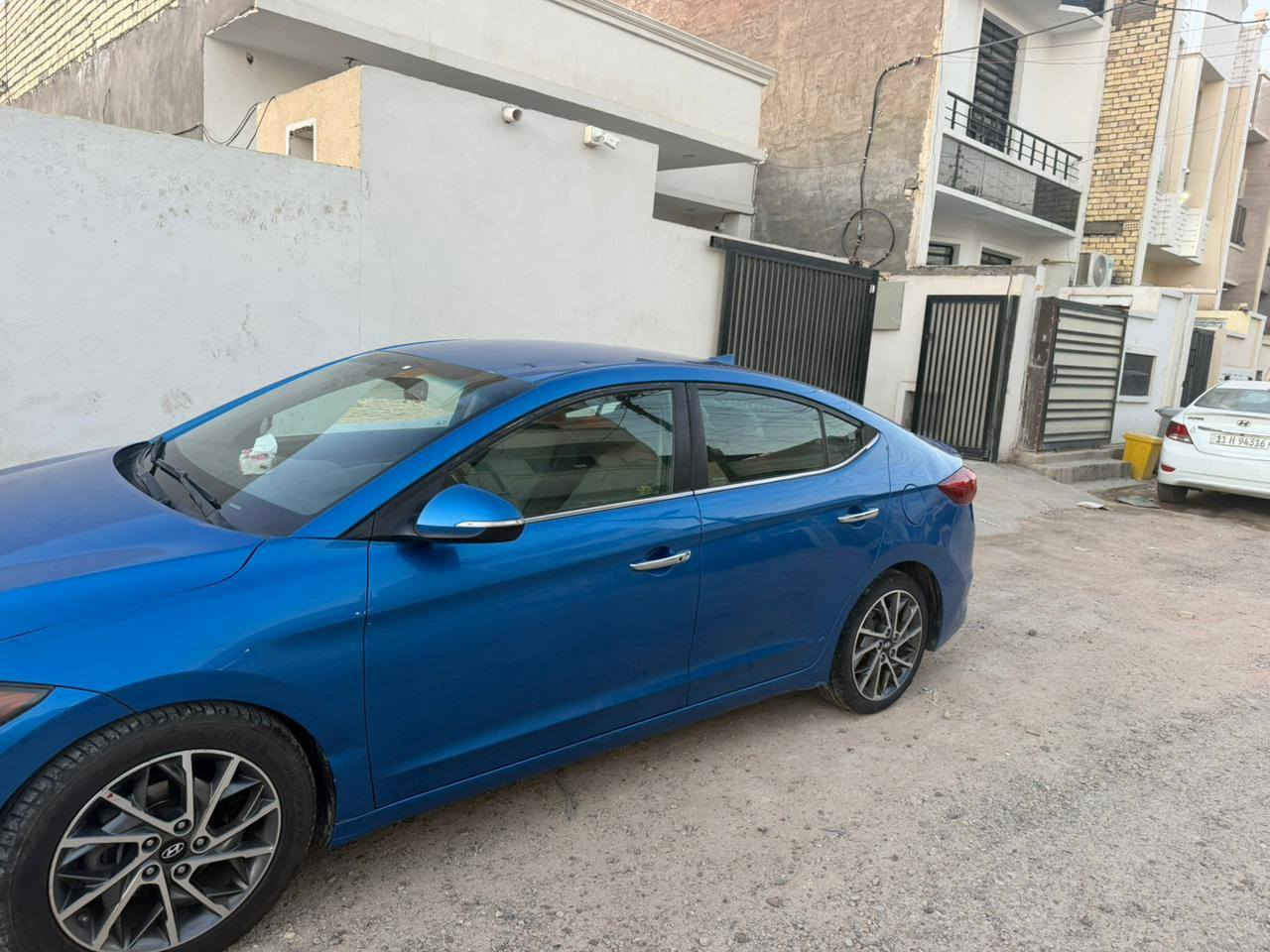 السلام عليكم.. النترا 17 فول عده الفتحة بيها حادث امريكا بنيد فقط بدون دواخل وبالعراق قبق جنطة صبغ السعر 120 وبيها مجال بسيط ***********
