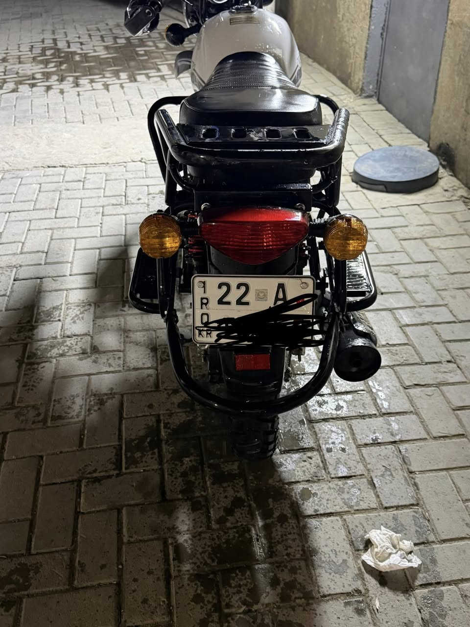 سلام عليكم شباب دراجه موديل ٢٠٢٥ كي وي من شركه عجله الخليج الي بل كراده دراجه نضافه١٠٠/١٠٠مستخدمه شي قليل دراجه كولش حلو  مرقم   سنويه ورقمين رقم اربيل تحويل ثاني يوم دراجه خير من الله وذا اكو مراوس وفرق دز أترجاكم دراجه نضيفه مصار من نزلته شهر ونص مال شركه وبعده بل ضمان لحد يكسر بيه الله يرزق الجميع العنوان الكراده ***********
