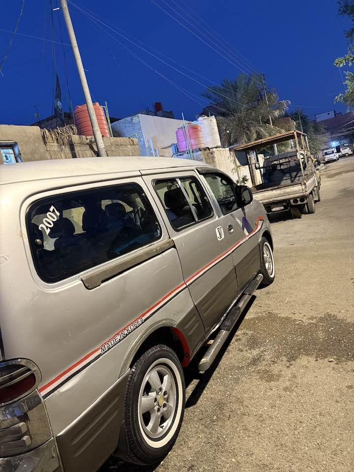 ستاركس 2007 مسكر أوتوماتيك سيارة نظيفة تخم تاير الدا هدية رقم إنجليزي سنوية 29 الرقم***********
