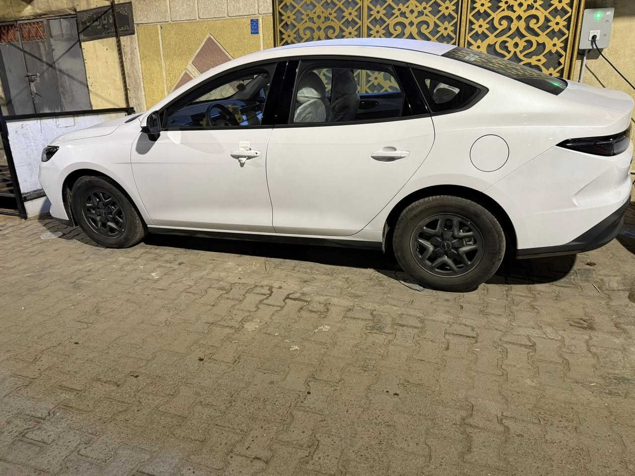 سيل 5 زيرو ماشيه 400 كيلو مهزوزه وجاهزه ظاله بس ع البصمه ب127 ورقه وبيهه وجال كلش قليل المكان بصره والشراي يتصل ***********
