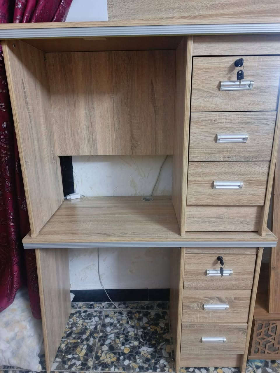 سلام عليكم اغراض بيت نظيفه جدا المكان مدينة الصدر اي استفسار خاص او اتصال ***********
