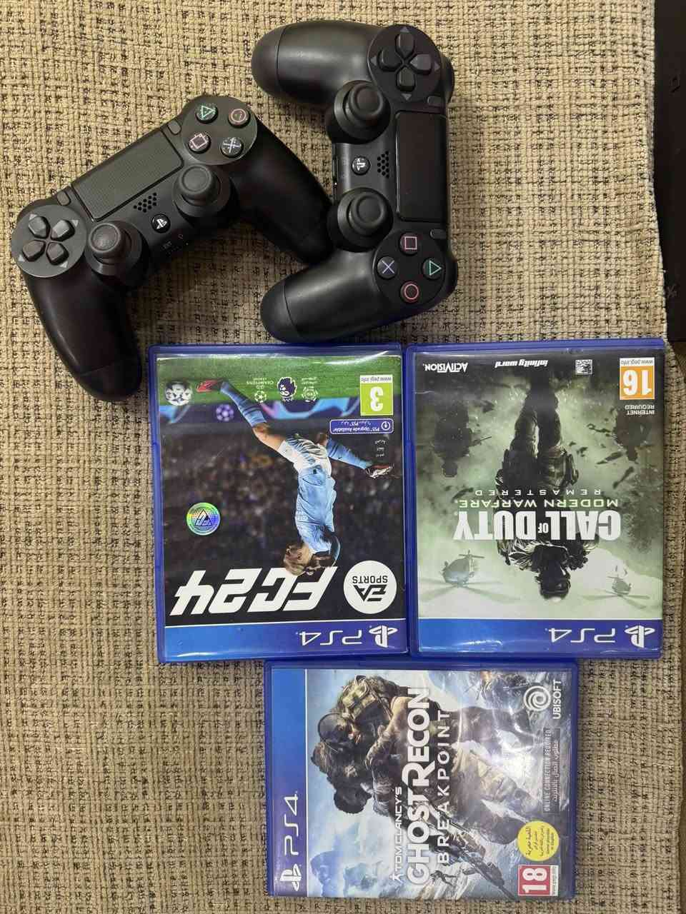 بلي فور سلم اون لاين وليس مهكر، ذاكرة 500
3 اقراص فيفا 24، كول اوف ديوتي، كوست
جوستك عدد 2 الاصلية ووحدة تجارية نوعية اصلية، مع جميع الوايرات والملحقات والكارتون
الجهازة مستخدم لكن مستخدم قليل جدًا 
ونظافة 100% تجي تشوفه بعينك ماعجبتك النظافة اخذه ببلاش 
السعر 250 وبي مجال قليل 
*********** فقط واتس واتصال 
خابرني وتدلل
