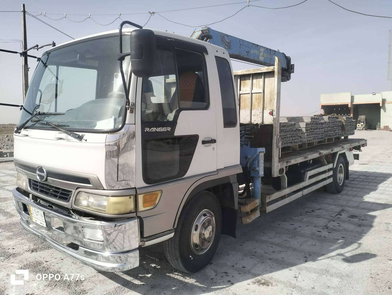 السلام عليكم للبيع هينو انكر ام شفه موديل 2001كرين اسلايتين رقم واسط بسمي عنوان الناصرية ***********
