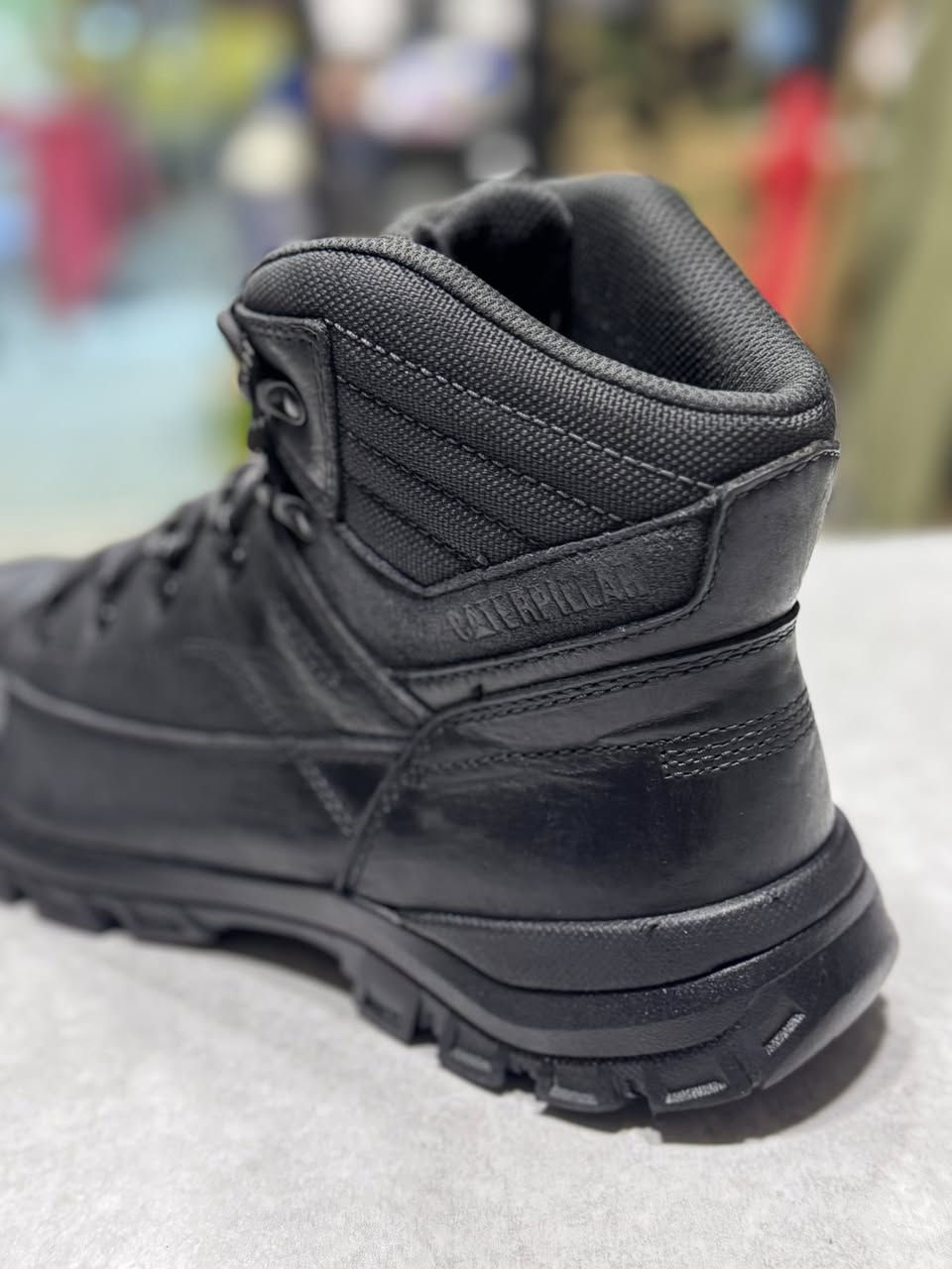 كتر بلر ضد الماء اورجنال 
مستخدم نظافته 90💯
القياس 44 طول القدم 29cm
واتساب https://wa.me/message/D3BY6IY4RMI5N1
توصيل جميع انحاء العراق


**إذا كنت صاحب هذا الإعلان وتريد حذفه لأي سبب، رجاءا أرسل رسالة إلى الدعم الفني**