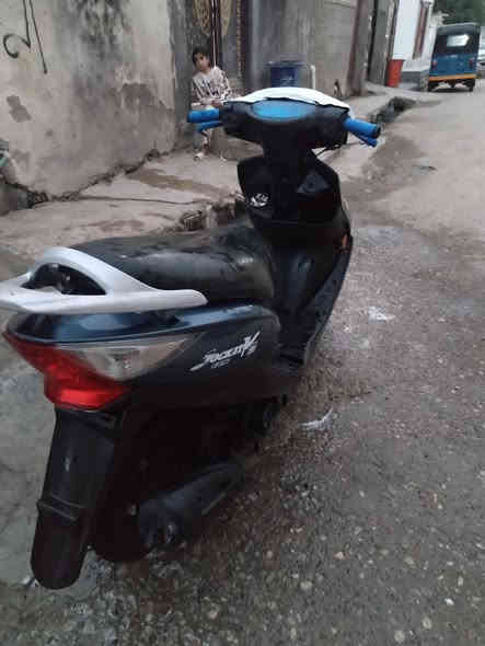 سلام عليكم دراجه كامكو في تو دراجه جاهزه كهربيات كلهه شغاله مكينه خرسه بس مفتوحه مكينه تواير جدد دراجه صافيه سعرهه ٤٧٥ بيه مجال رقم***********
