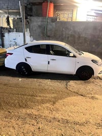 نيسان صني البيع مديل 23 ماشيه 44الف سياره بيه صبغ اثر شخوط 3قطع صندوك ...