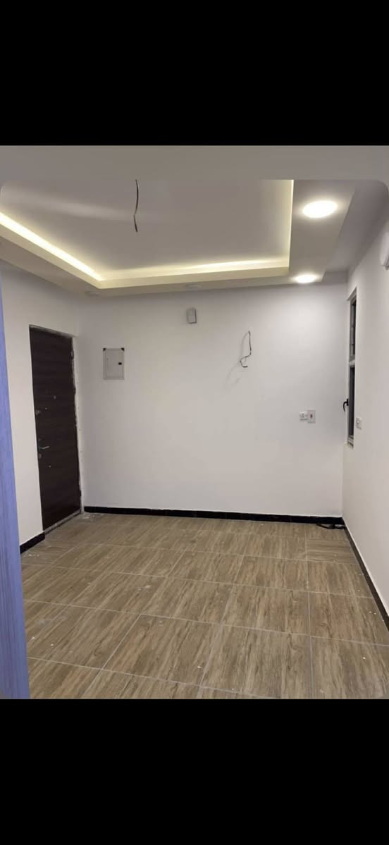 السلام عليكم 
شقة للبيع مساحة ١٠٠ متر غرفتين وصالة ومطبخ معزول وخدمات 
العنوان الاعظمية شارع عريض مقابل الخط السريع 
بسعر مناسب للاستفسار الاتصال ع الرقم *********** متوفر تصوير للشقه وصور
