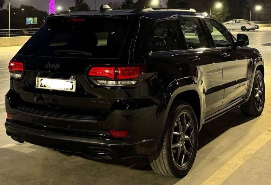 السلام عليكم
للبيع Limited X 2020
كلين تايتل كفاله عامه
ماشية 50 
صدر جديد و ادامه كامله 
مكان السيارة زيونة
السعر 325
***********
