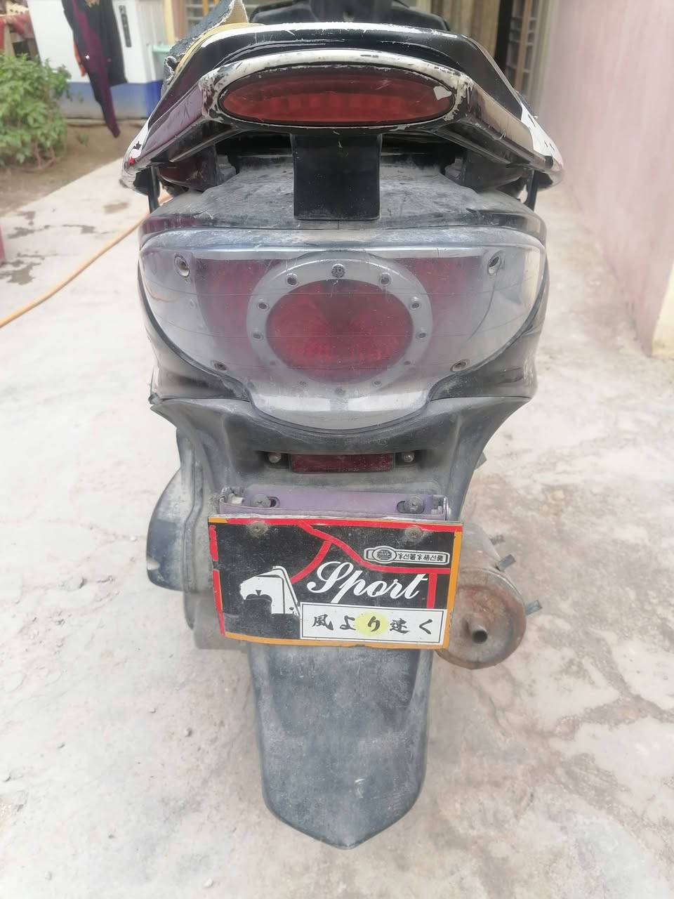 دراجه g4 للبيع مكان نجف طافيه اعتقد كابريتر لو فيت بم مافحصته ب200 وبيهه مجال ***********
