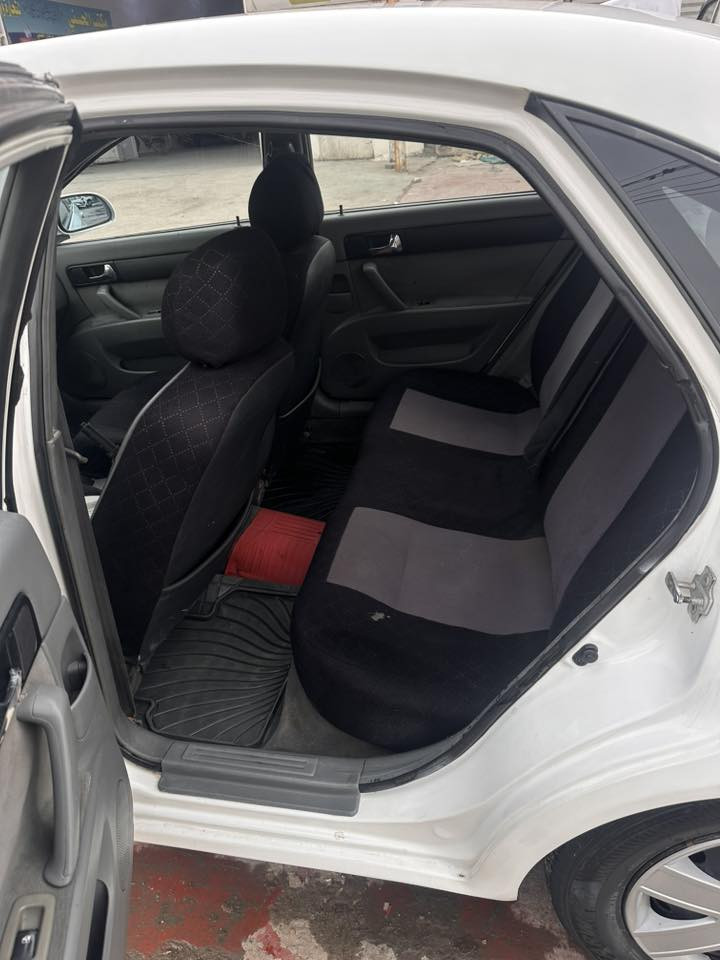 السلام عليكم
اوبترا ٢٠١١ خليجي 

سيارة جدا نضيفة 

بيها صبغ اثر شخوط ٥ قطع ابيع حزام 

سيارة جاهزة 

صدر جديد 

تايرات 

تبريد 

سنوية إلى ٢٠٣٠ 

ب اسمي تحويل ثاني يوم 

السعر قفل ٧٠ 
للاستفسار اكثر 

***********
