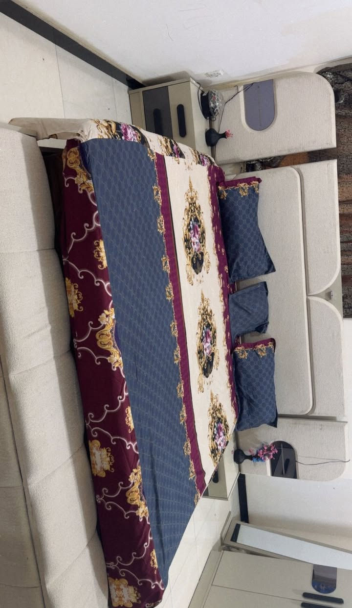 غرفه نوم اخت جديده استعمال فتتره بسيطه ١٠ قطع نضافه ١٠٠ بل١٠٠ اخذناها مليون و٧٥٠ اريدها بمليون و٢٥٠ العنوان الشعب


**إذا كنت صاحب هذا الإعلان وتريد حذفه لأي سبب، رجاءا أرسل رسالة إلى الدعم الفني**